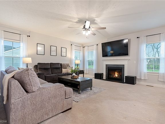 4th image of 3349 Stoneleigh Rd