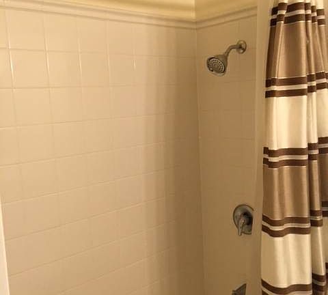5th image of 800 1st Ave N APT 28