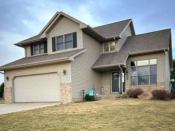 101 Golf View Dr, Edgewood, IA 52042