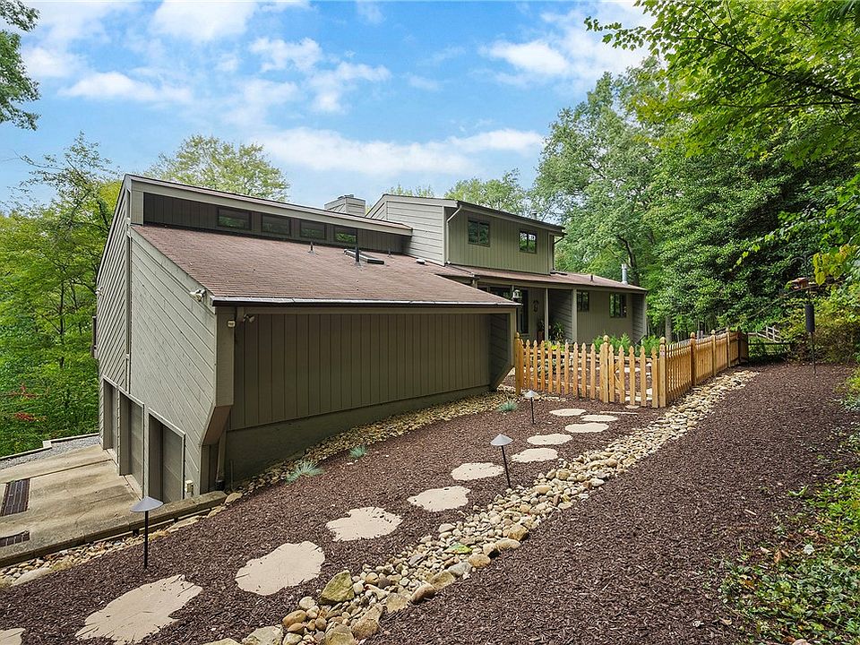 1st image of 2638 Woodmont Ln