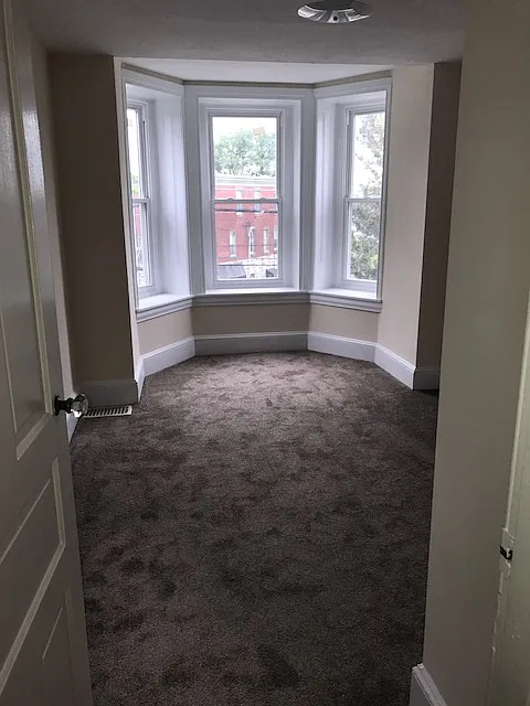 5205 Ridge Ave - B — Photo 4