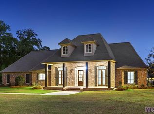 21098 Oak Alley Dr, Livingston, LA 70754