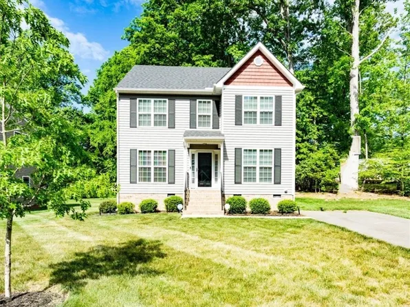 1424 Twilight Ln, North Chesterfield, VA 23235