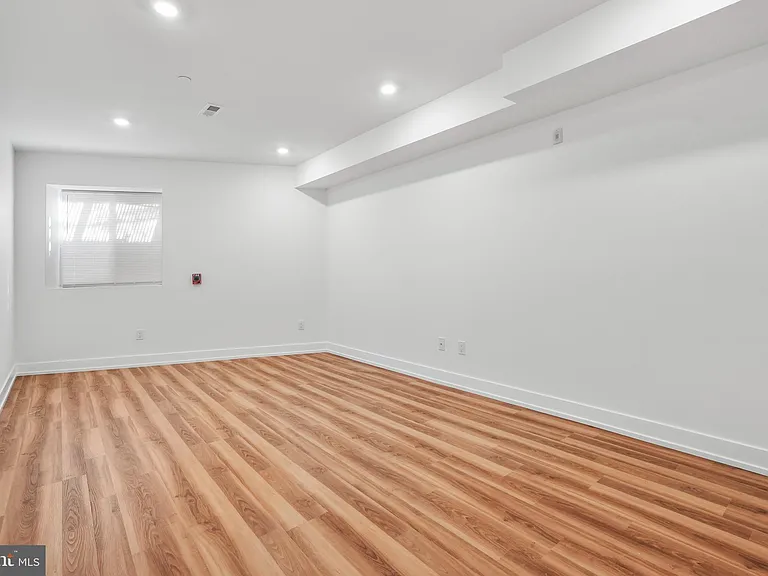 2325 Germantown Ave #1 — Photo 16