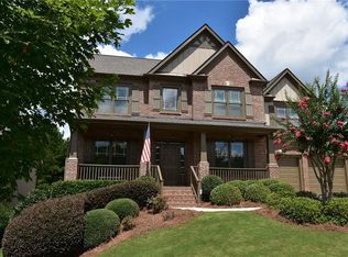 7807 Benchmark Dr, Flowery Branch, GA 30542