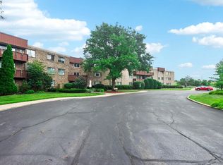 2650 Brookwood Way Dr APT 201B, Rolling Meadows, IL 60008