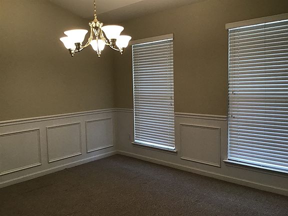 3rd image of 301 W Bushy Hill Dr