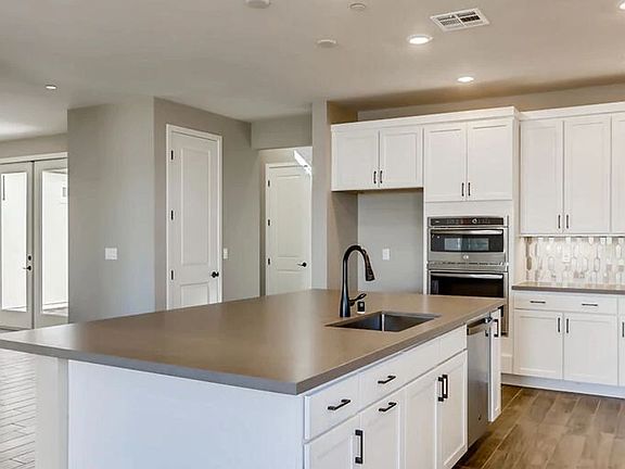 Explore Kitchen
