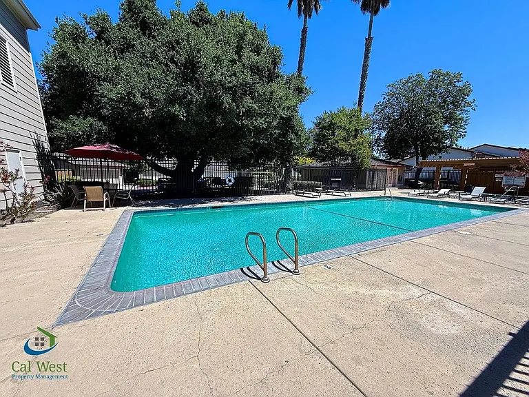 Common area pool and hot tub.