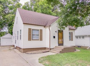 217 N Wayland Ave, Sioux Falls, SD 57103