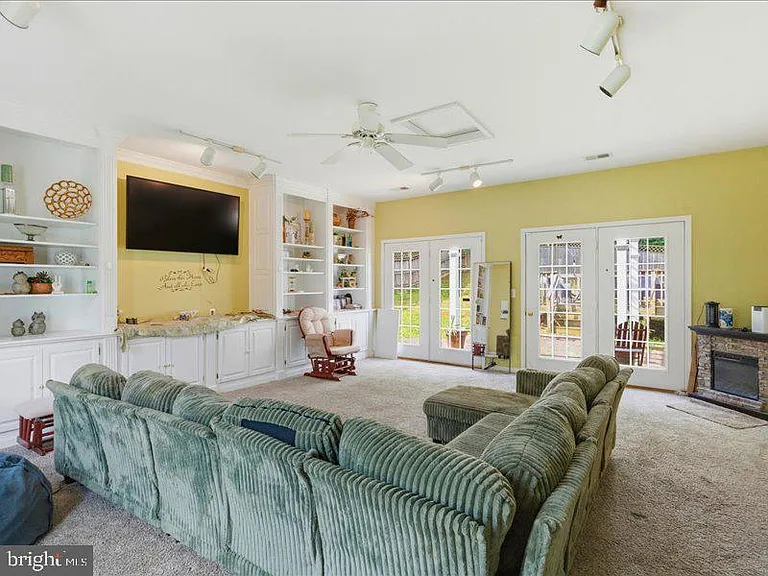 2861 Portobello Ct — Photo 9