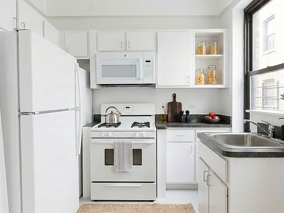 5th image of 652 W 160th St #4F