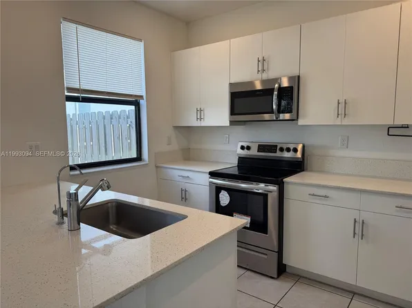 13379 SW 287th St, Homestead, FL 33033