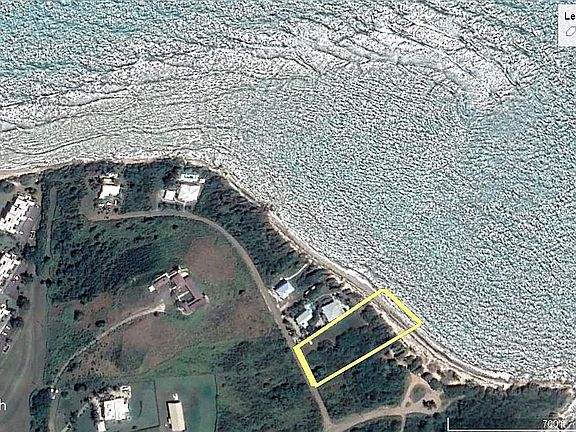 0.87 acres - Beachfront Lot!