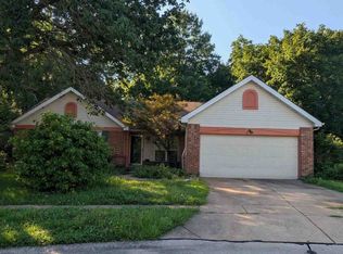 4212 Cherry Wood Trail Dr, Florissant, MO 63034