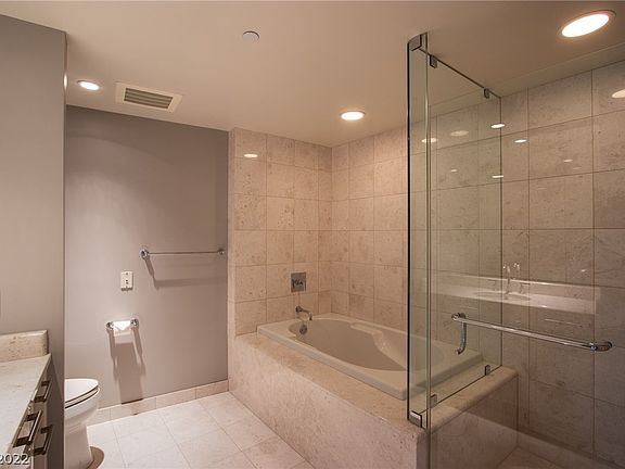 3rd image of 222 Karen Ave Unit 3304