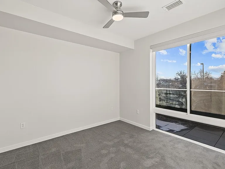Colewood Apartments — Photo 57