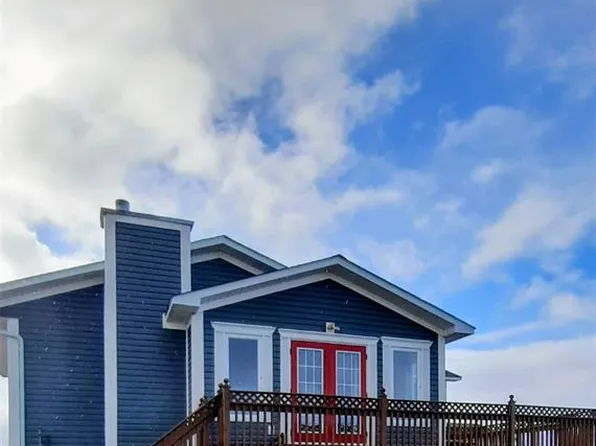 8 Main Street, Hay Cove, NL A0K2X0