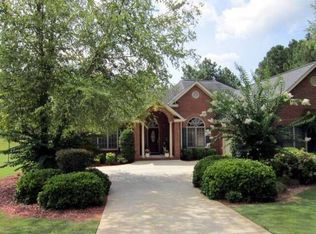 631 Fairway Lakes Rd, Greenwood, SC 29649