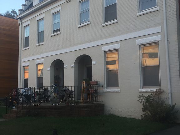 4th image of 2625 Floyd Ave
