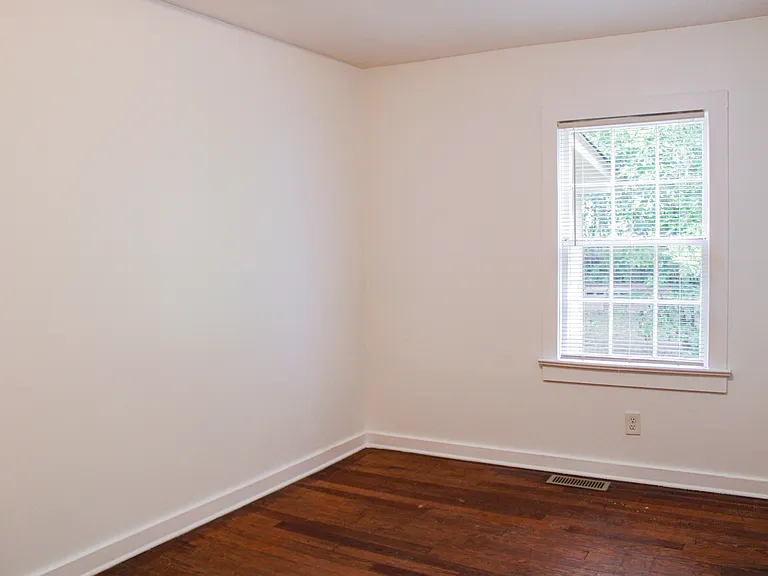2155 Brown St SW — Photo 15
