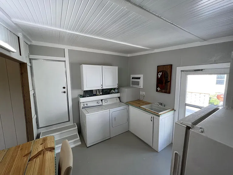 704 Palm Frond Ct — Photo 13