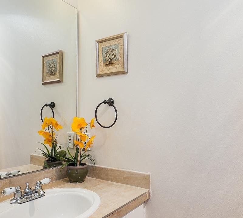 Powder room