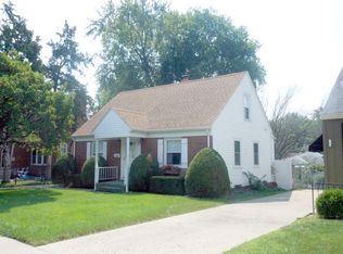904 E Corrington Ave, Peoria, IL