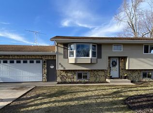 558 Hope Ave, Ripon, WI 54971