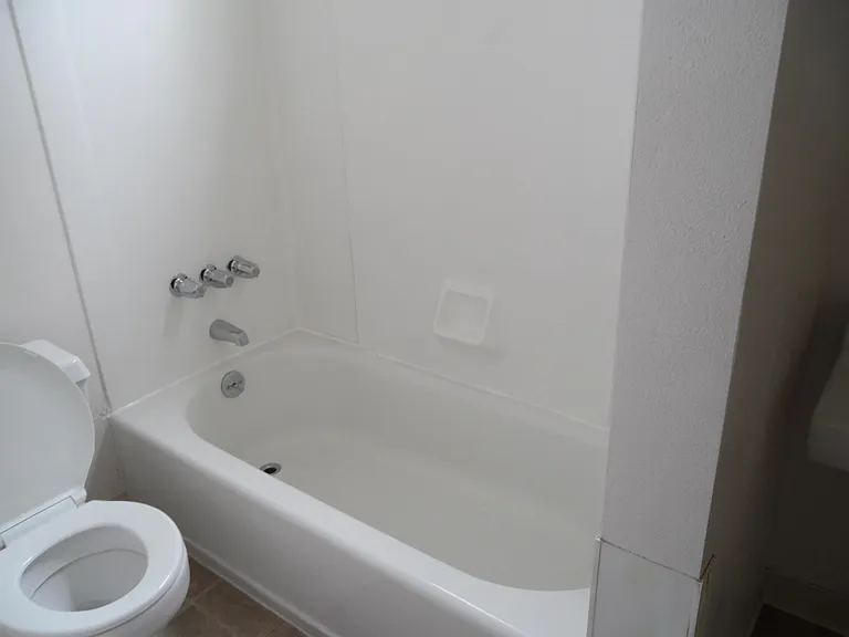 807 Embarcadero Del Norte #5 — Photo 5