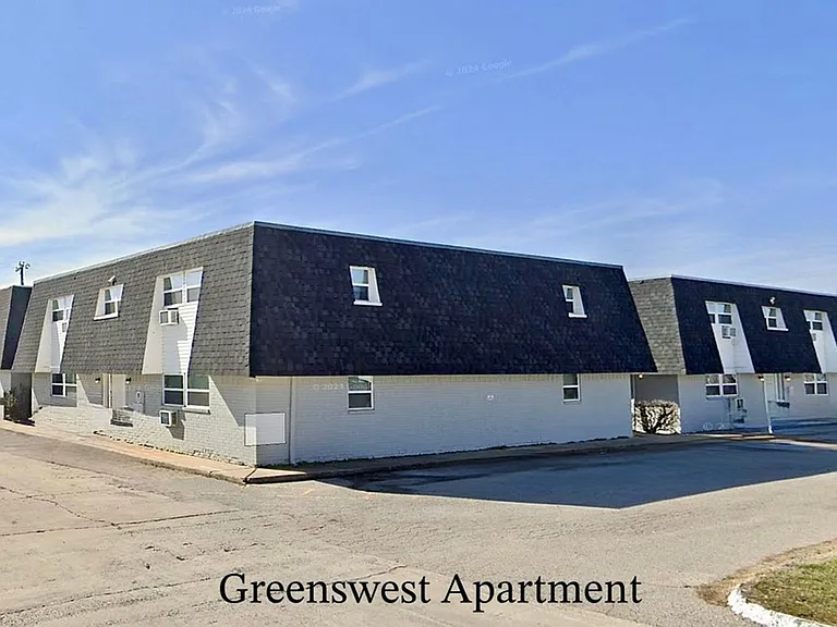 Greenswest Apartments — Photo 12