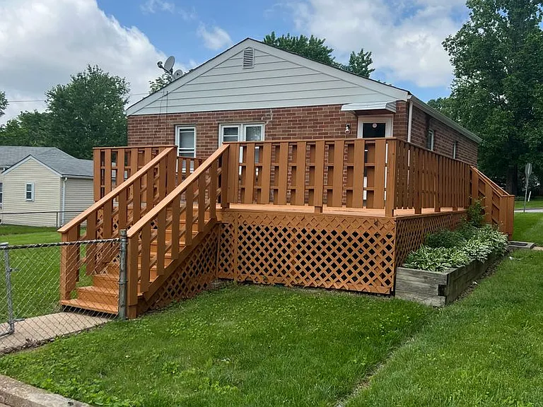 9100 Stansberry Ave — Photo 9