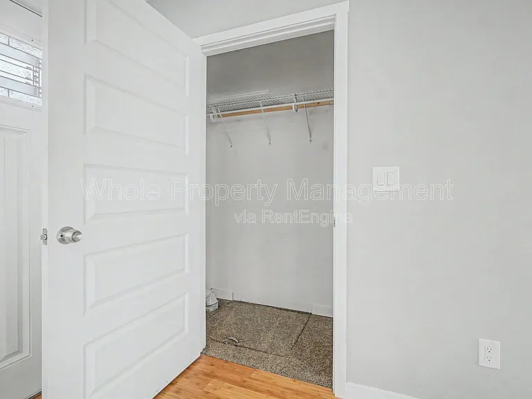 5803 Poplar St — Photo 3