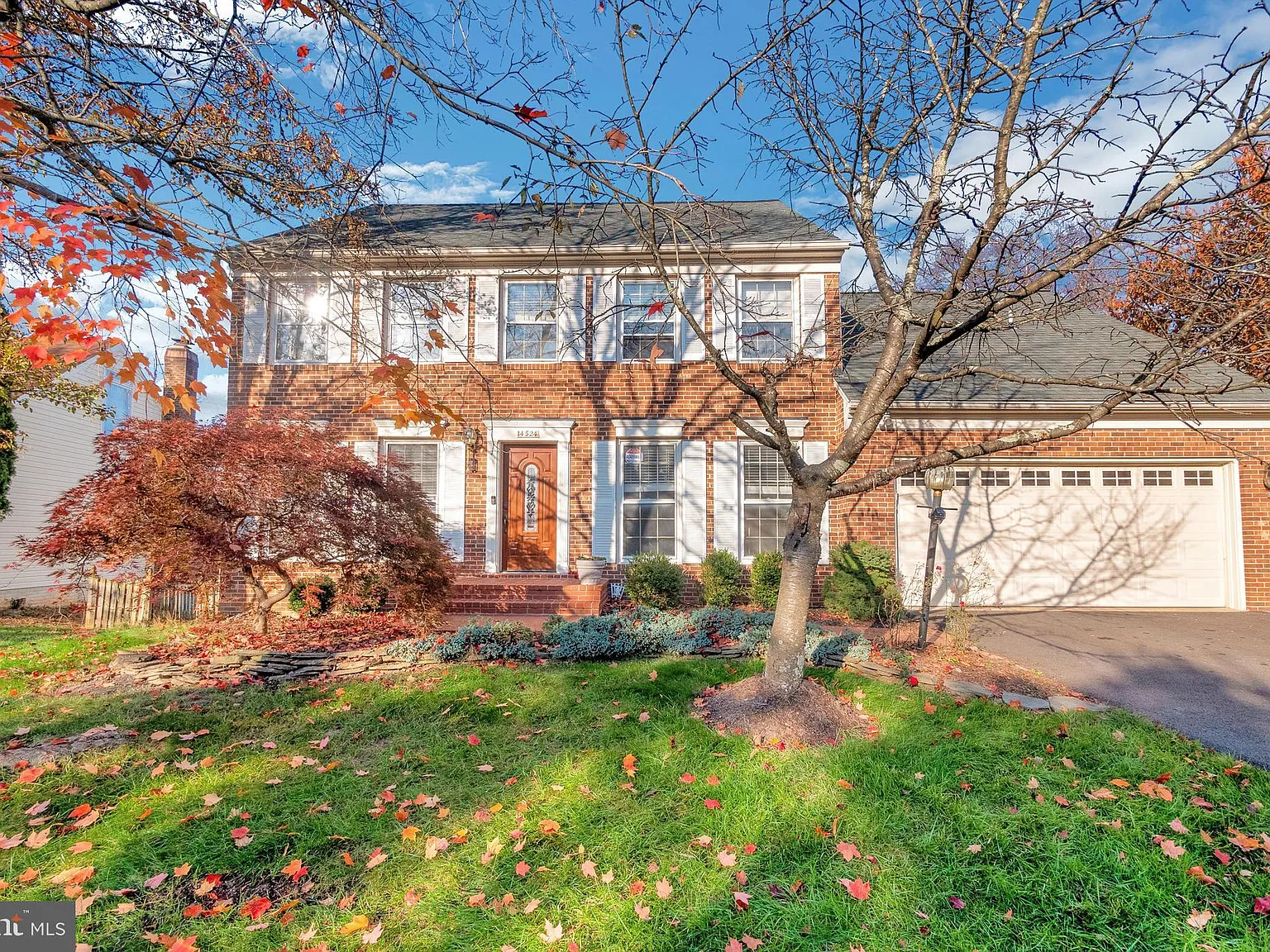 5 bed, 3.5 bath, 2328 sqft, $5,000 — Photo 1