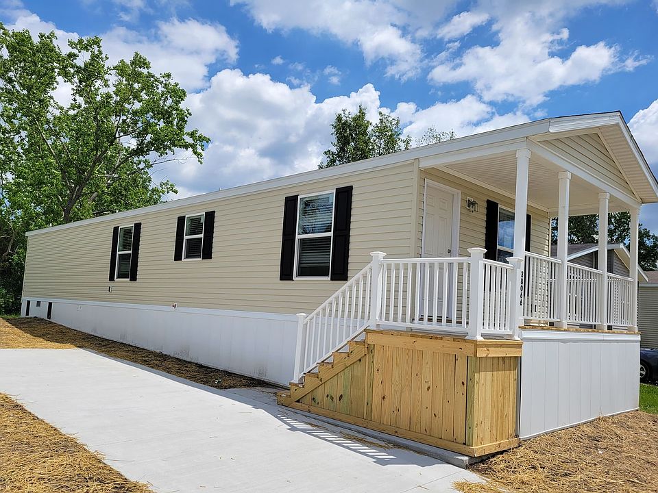 1st image of 38066 Versailles St