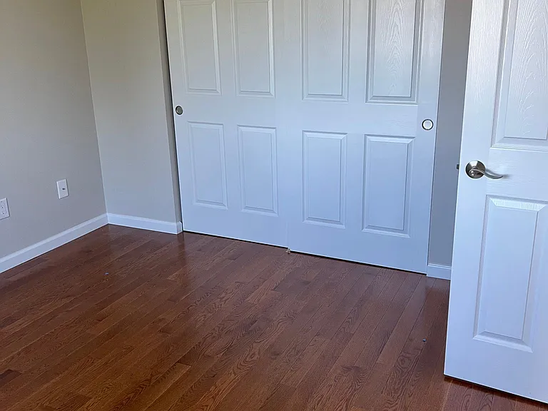 Woodbridge Ln — Photo 32