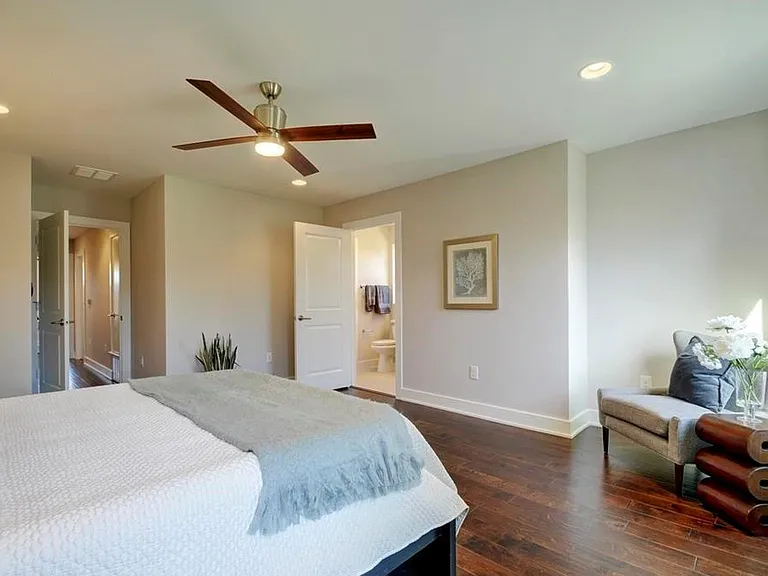 7217 Blessing Ave #A — Photo 12