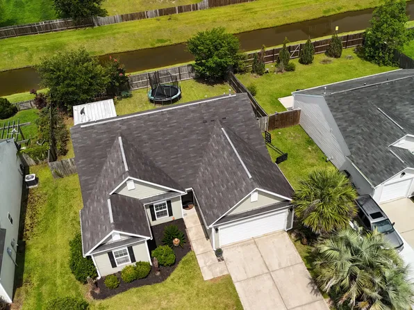 231 Donatella Dr, Goose Creek, SC 29445