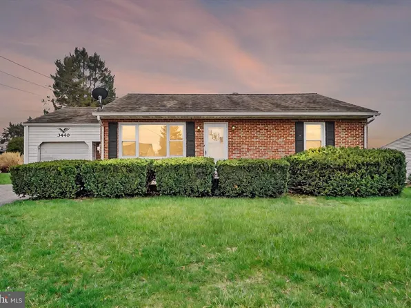 3440 Sycamore Rd, Dover, PA 17315