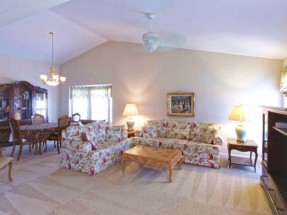 3rd image of 2534 Newpoint Dr