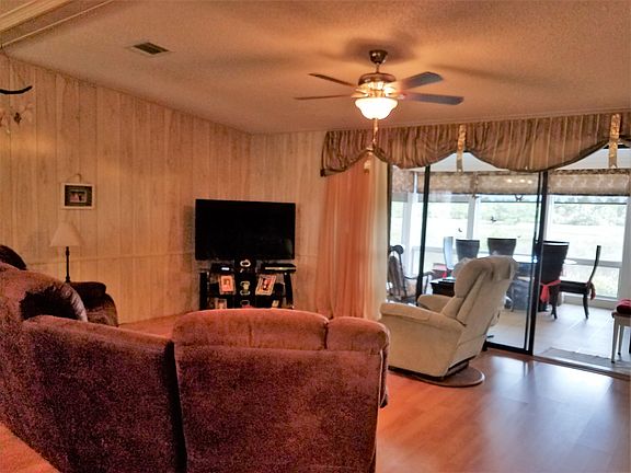 4th image of 2020 Bayou Dr S