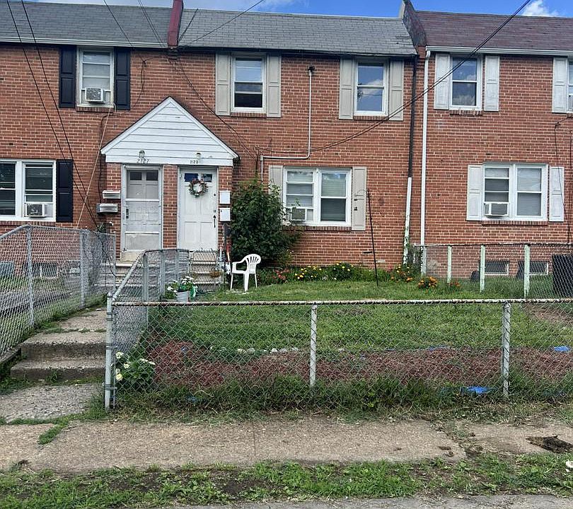 1st image of 2125 Seneca Rd