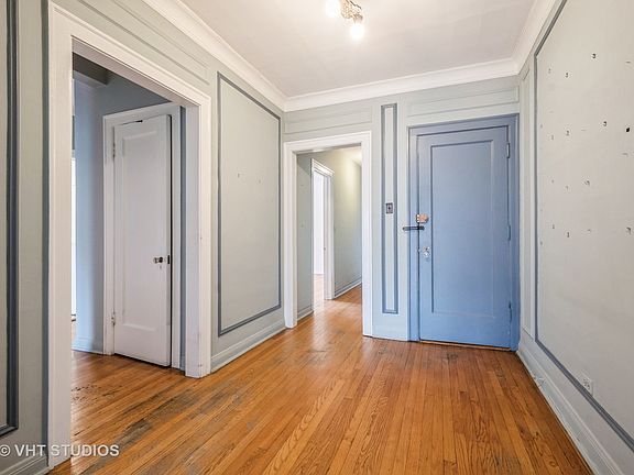 5th image of 1064 W North Shore Ave APT 2W