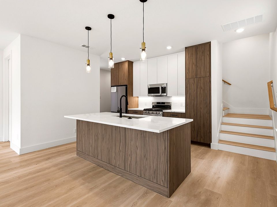 1st image of 413 N Patton Ave