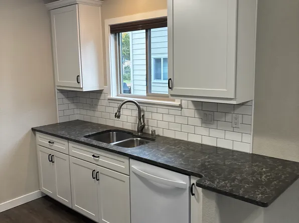 8204 Mentra St Unit B, Anchorage, AK 99518