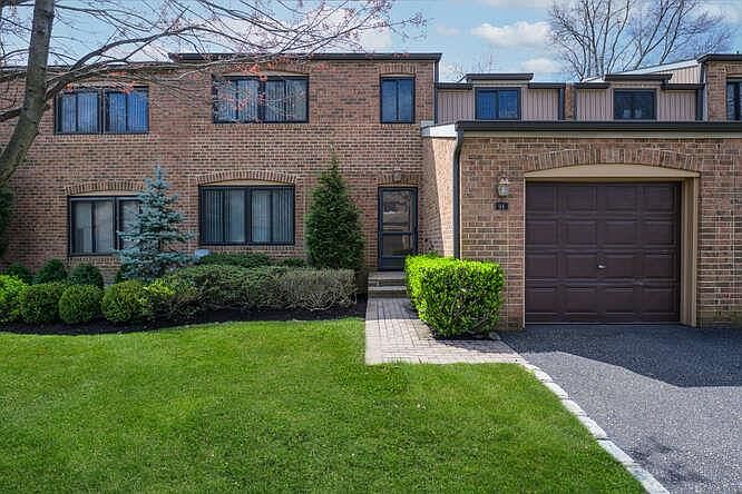 1st image of 94 Windsor Gate Drive