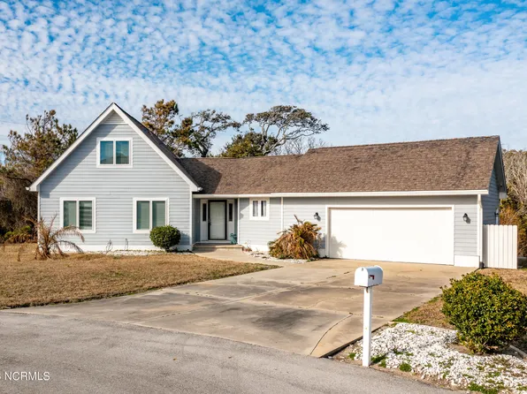 312 Pine Knoll Circle, Pine Knoll Shores, NC 28512