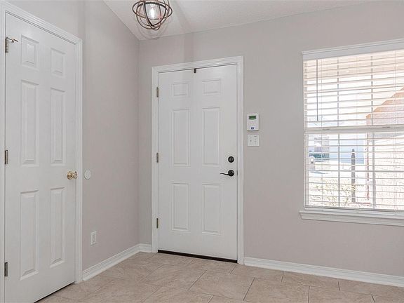 4th image of 6710 Hallendale Dr