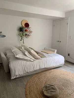 Rented by Unit 5 LLC | media 14