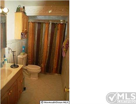 4th image of 64 Jonquil Ln